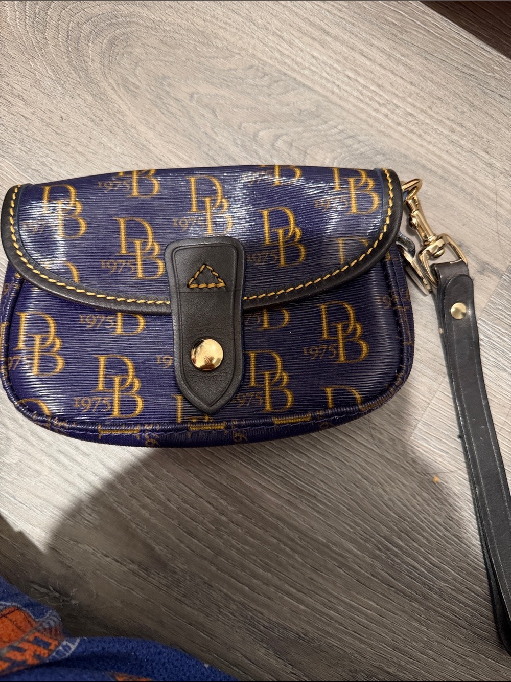 Vintage Dooney & Bourke 1975 Pattern Navy and Gold Wristlet